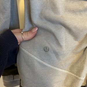 Lululemon sweatshirt